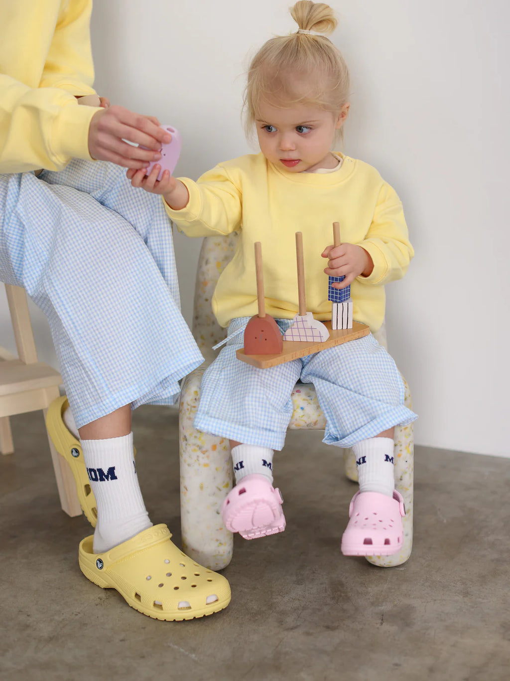 Vichykaro Hose blau/weiß Bild 3