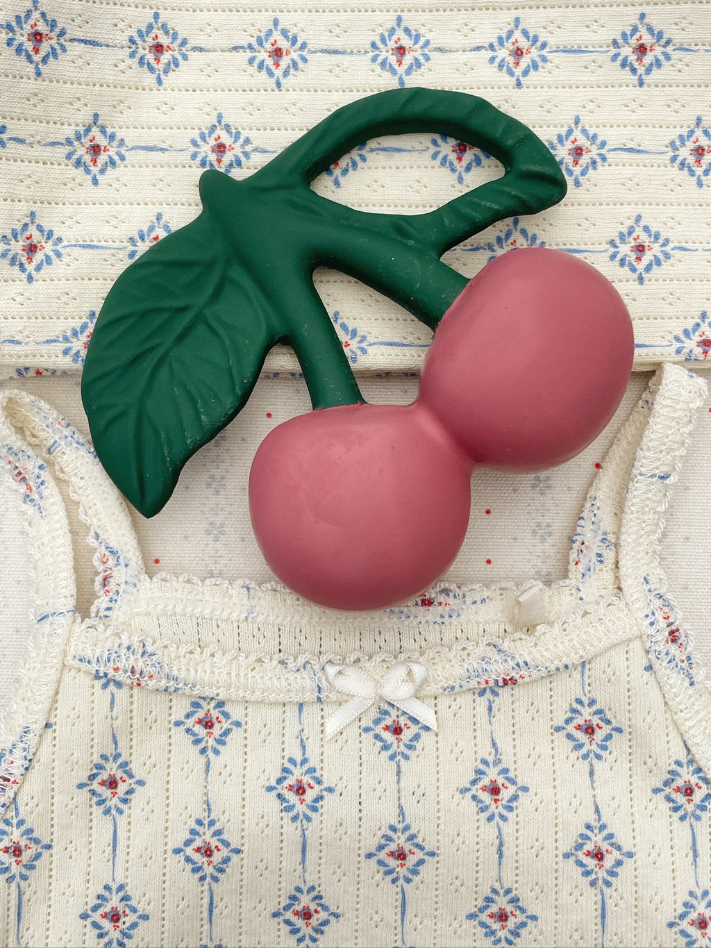 Beißring Cherry Cherry Bild 3