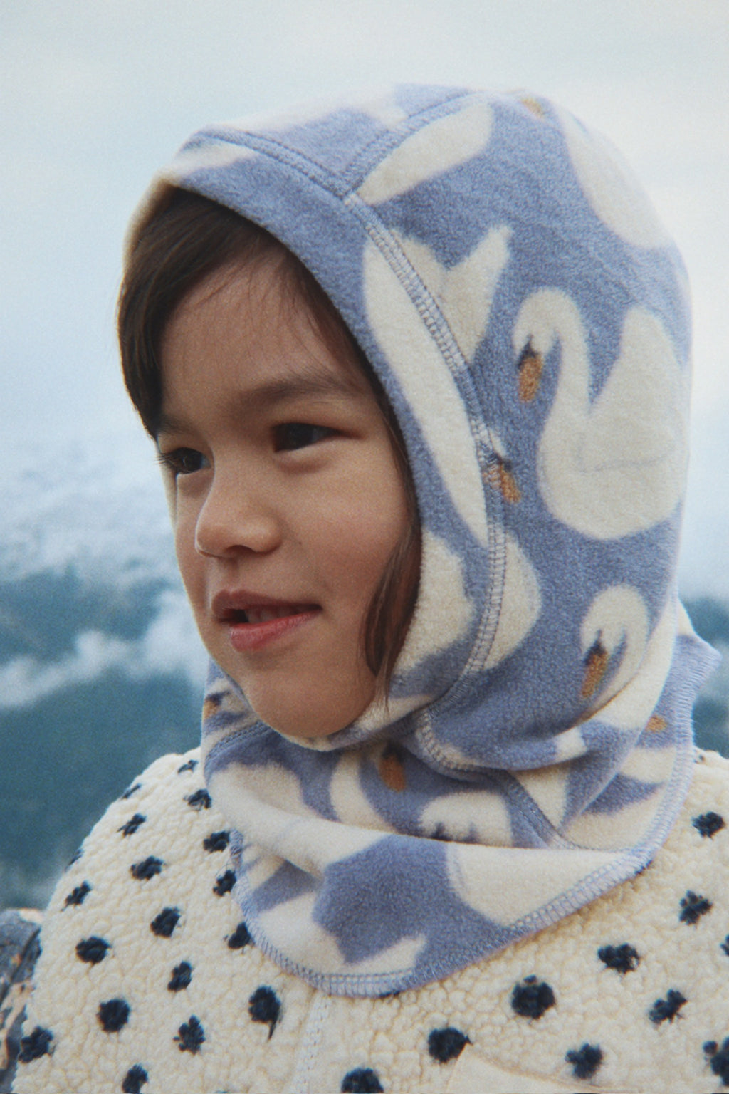 Tavi Balaclava Swan Bild 3