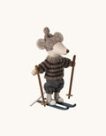 Wintermaus mit Skiset Wintermaus Bild 1