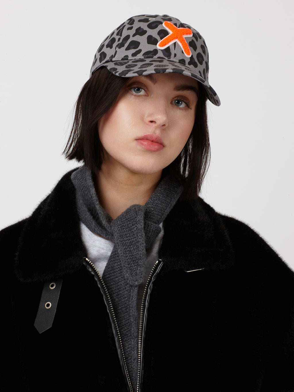 KOBE X grey leo Bild 2